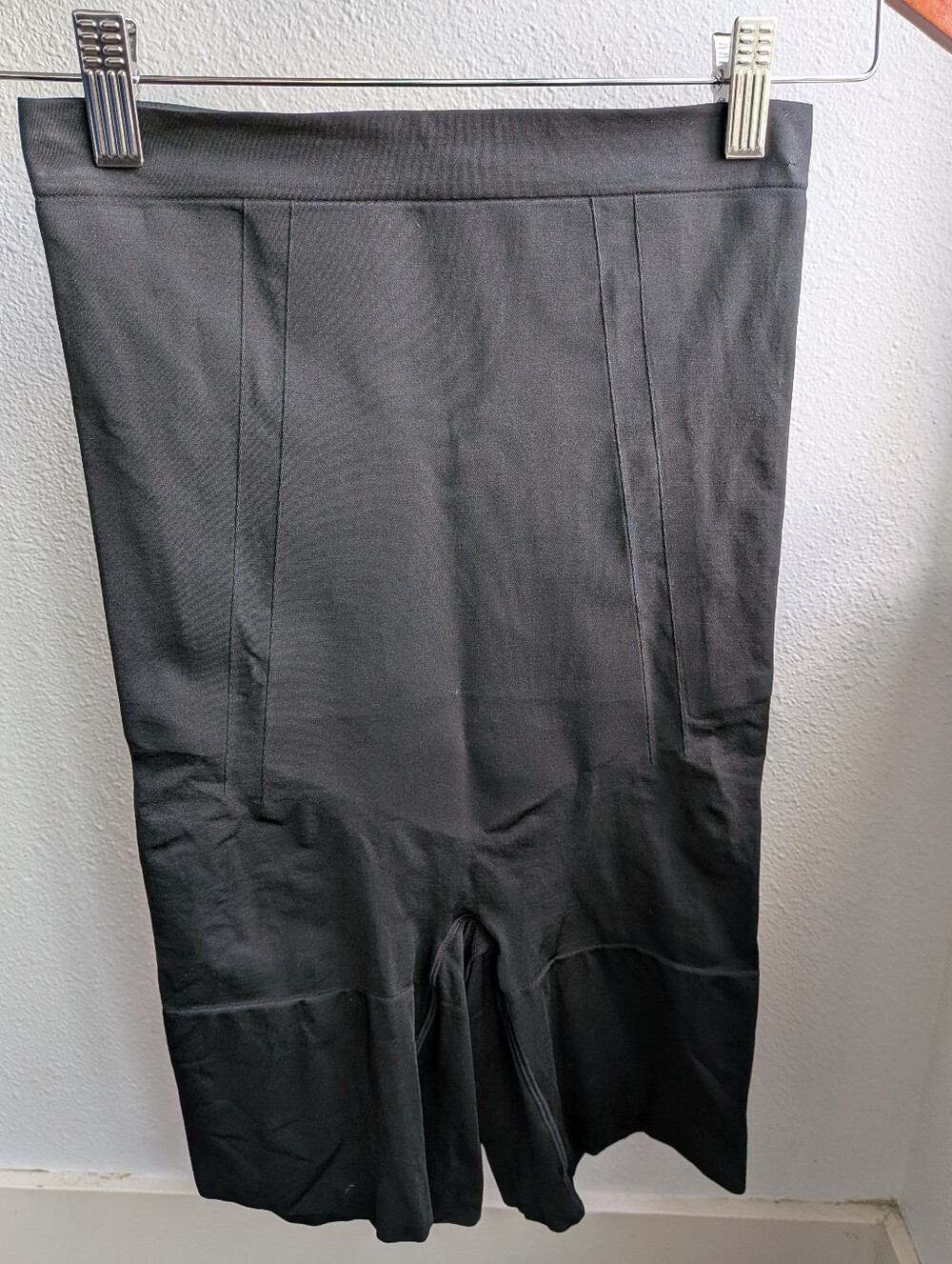 Spanx Black High Waisted Mid Thigh Shapewear Shorts Size Large L